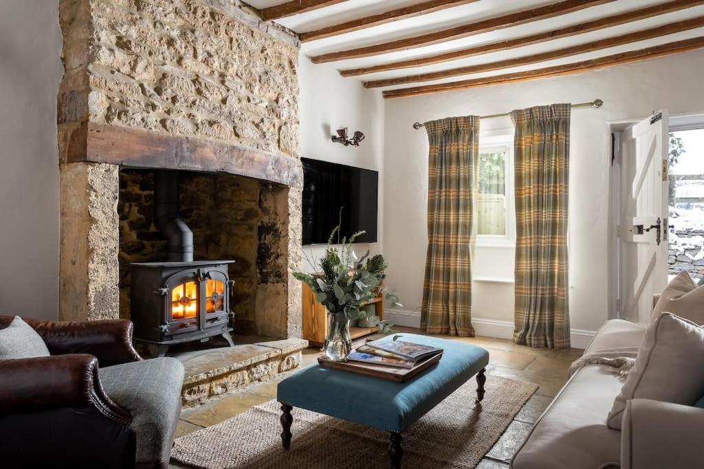 Charming 17Th Century Cotswold Cottage Adlestrop Экстерьер фото