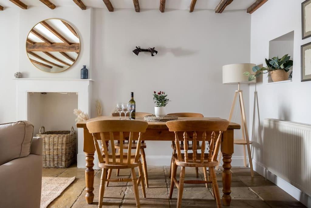 Charming 17Th Century Cotswold Cottage Adlestrop Экстерьер фото