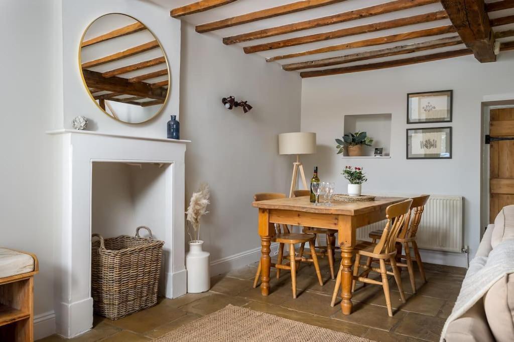 Charming 17Th Century Cotswold Cottage Adlestrop Экстерьер фото